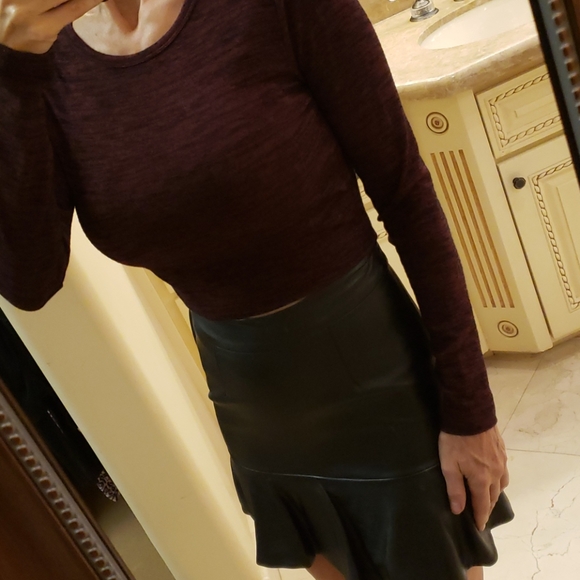 Forever 21 long-sleeved cropped knit top, S - Picture 10 of 16